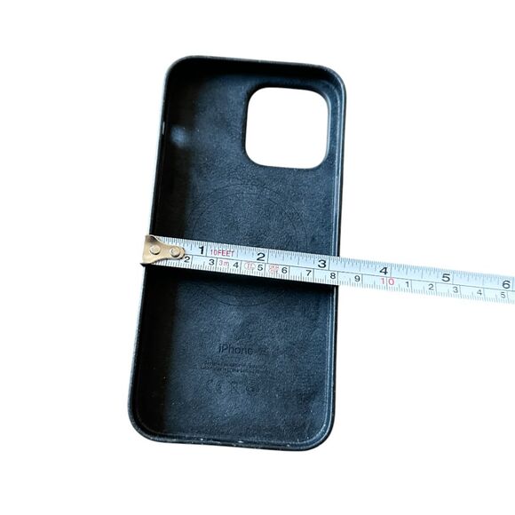 NWOT Apple iPhone 14 Pro Max Leather Case with MagSafe - Midnight - Picture 7 of 8